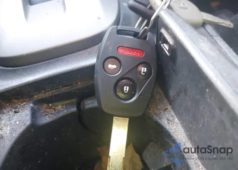 2011 Honda Accord 2.4 Ex из США, поврежденный, VIN 1HGCP2F70BA012611